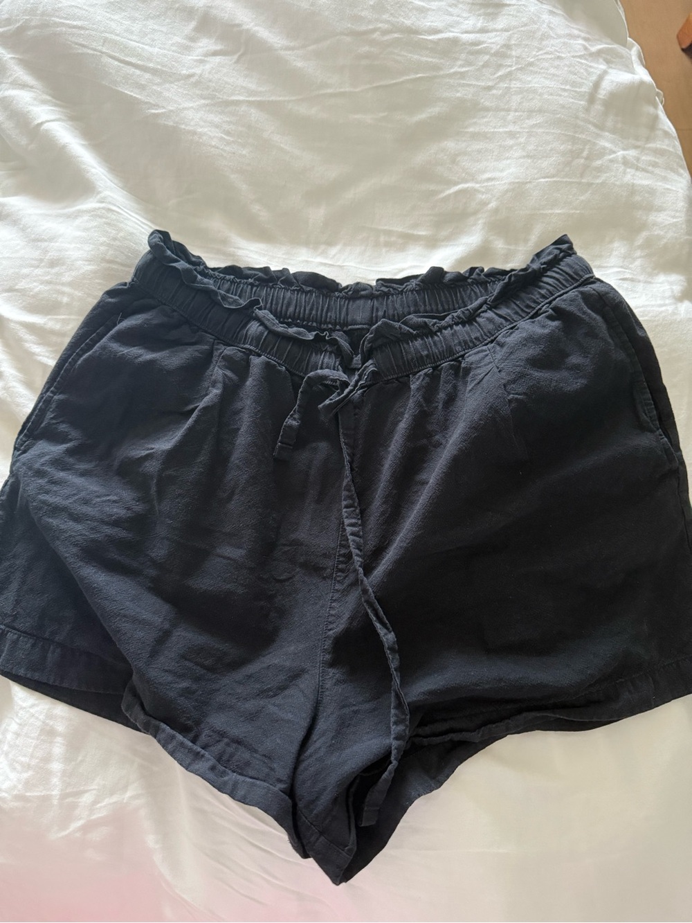 Uniqlo Black High-Waist Elastic Drawstring Shorts